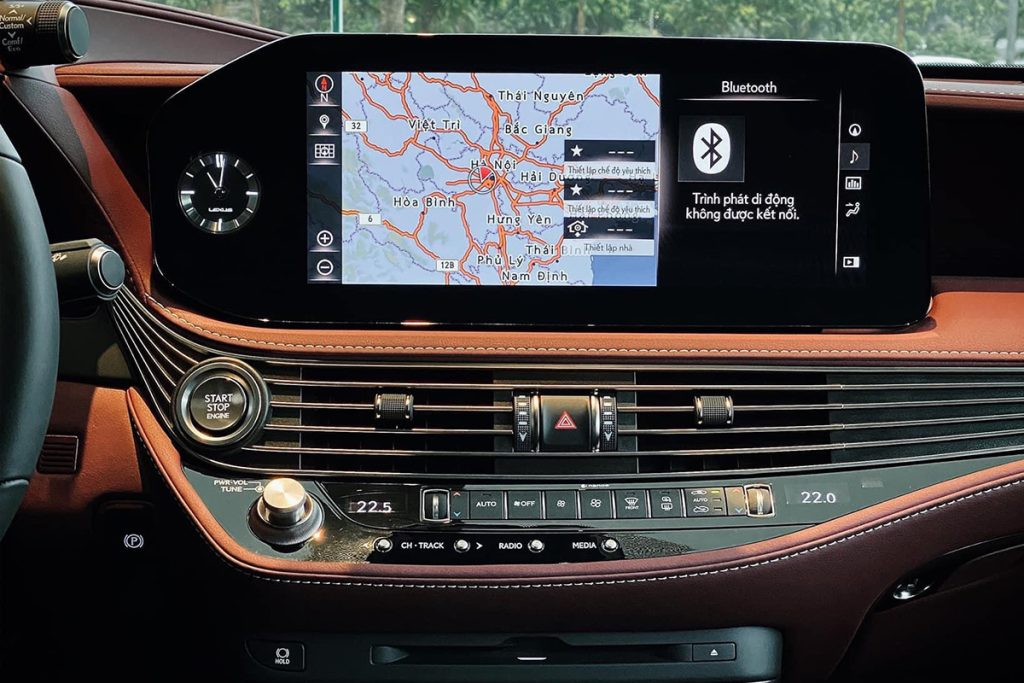 Xe Lexus LS 500h tích hợp nhiều công nghệ tiên tiến, tiện nghi